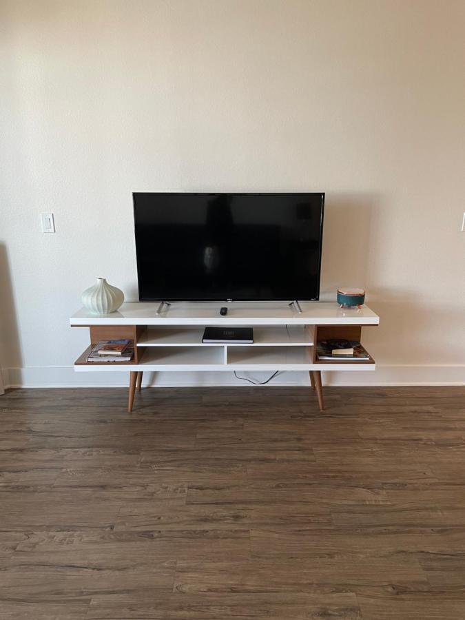 Villa Marina - Modern & Immaculate, Spacious, Gated Condo With Fireplace Pool, Gym, 2 Master Bedrooms Los Angeles Ngoại thất bức ảnh