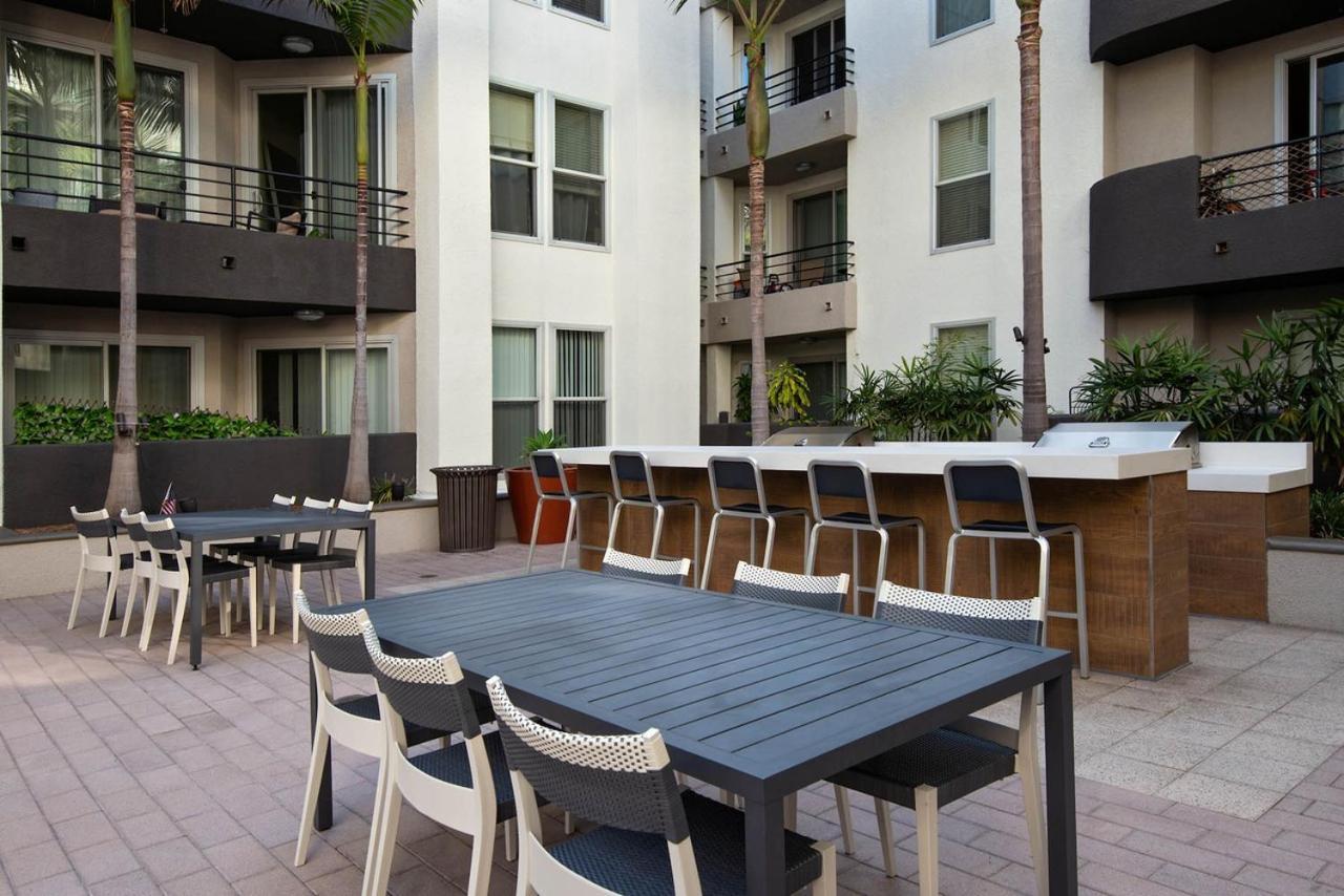 Villa Marina - Modern & Immaculate, Spacious, Gated Condo With Fireplace Pool, Gym, 2 Master Bedrooms Los Angeles Ngoại thất bức ảnh